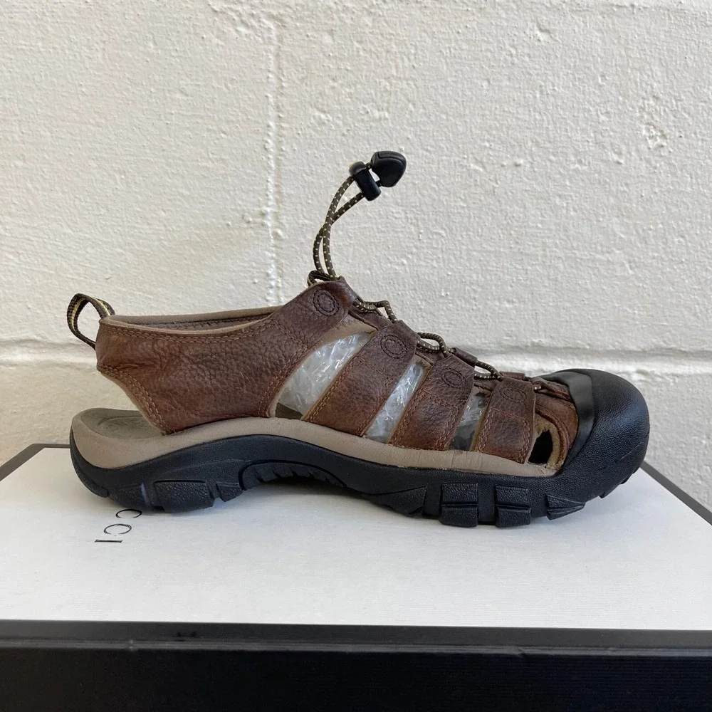 KEEN Men's Newport Closed Toe Leather Hiking Water Sandals Bison‎ Brown Size 9